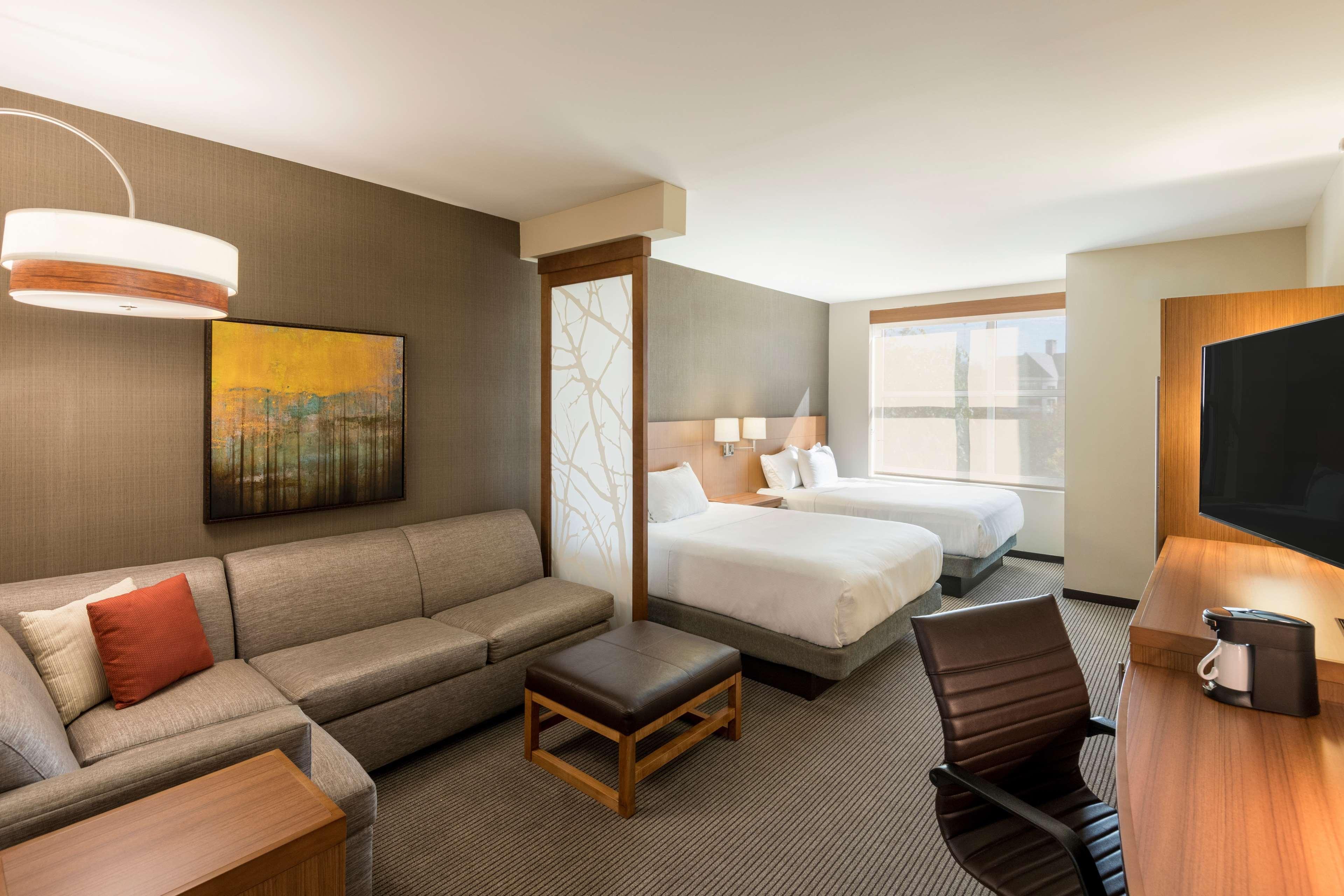 Hyatt Place Greenville Downtown Extérieur photo