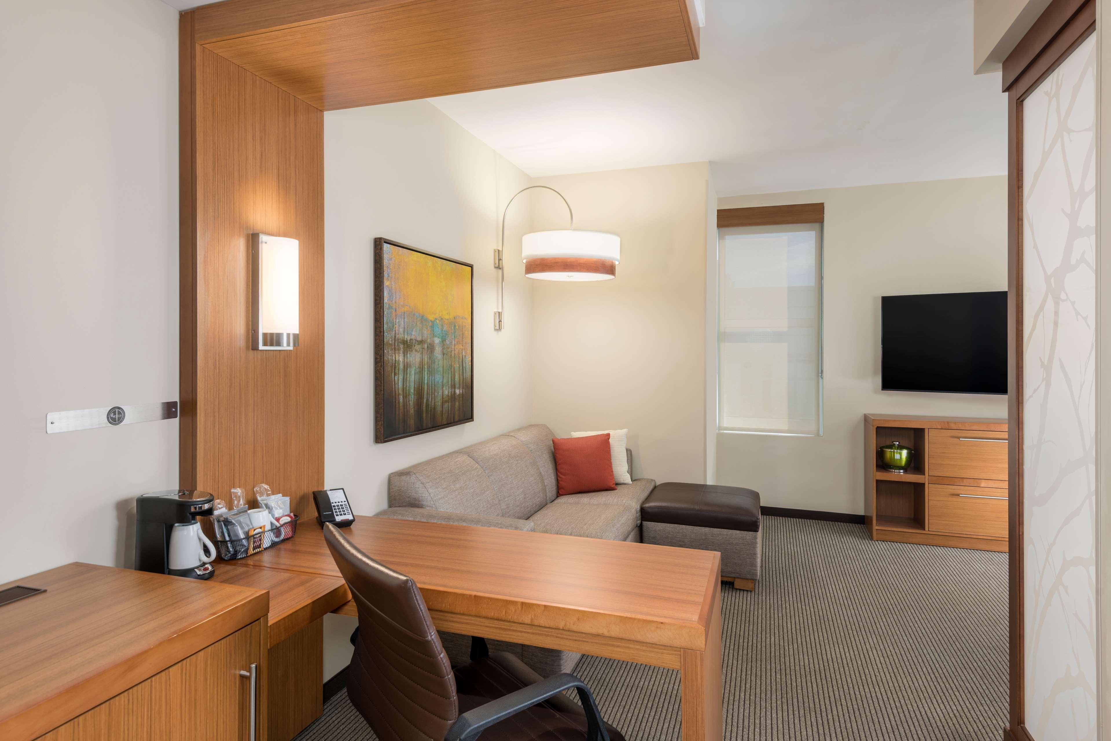Hyatt Place Greenville Downtown Extérieur photo