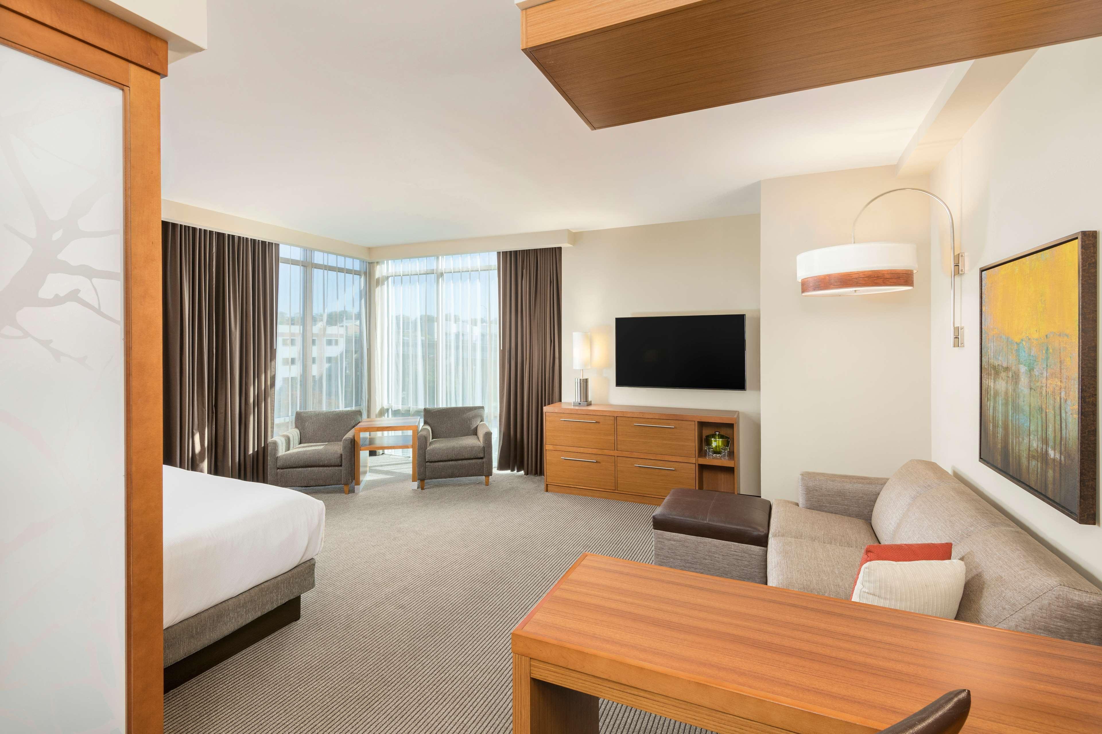 Hyatt Place Greenville Downtown Extérieur photo